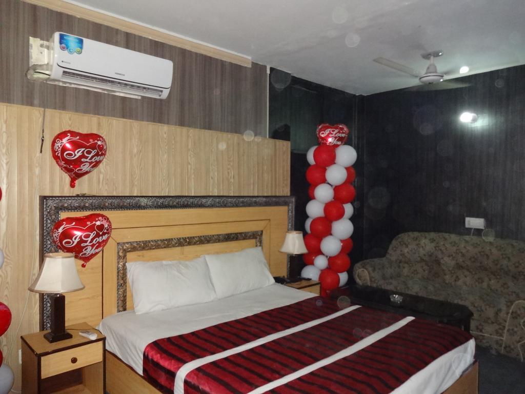 Safari Hotel Upper Mall Лахор Номер фото