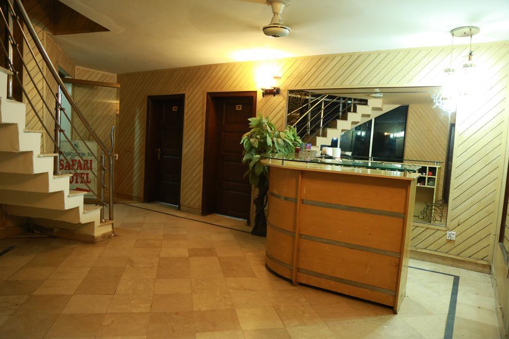 Safari Hotel Upper Mall Лахор Екстер'єр фото