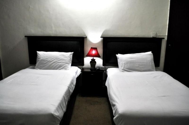 Safari Hotel Upper Mall Лахор Екстер'єр фото